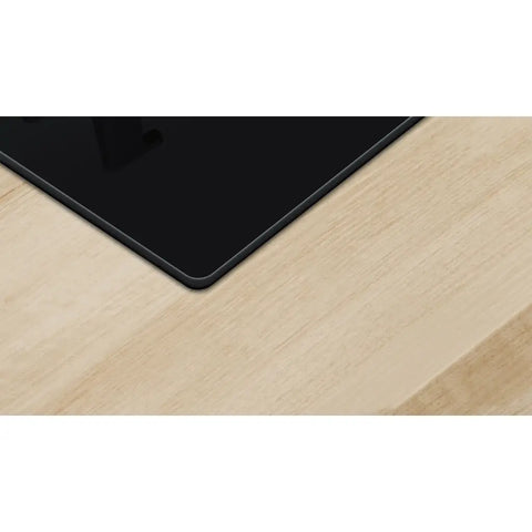 Bosch_Built-in_Gas_Hob_60CM-Series4_3Burner_-_PNC6B6F10I-Tempered Glass - Black-Corner View